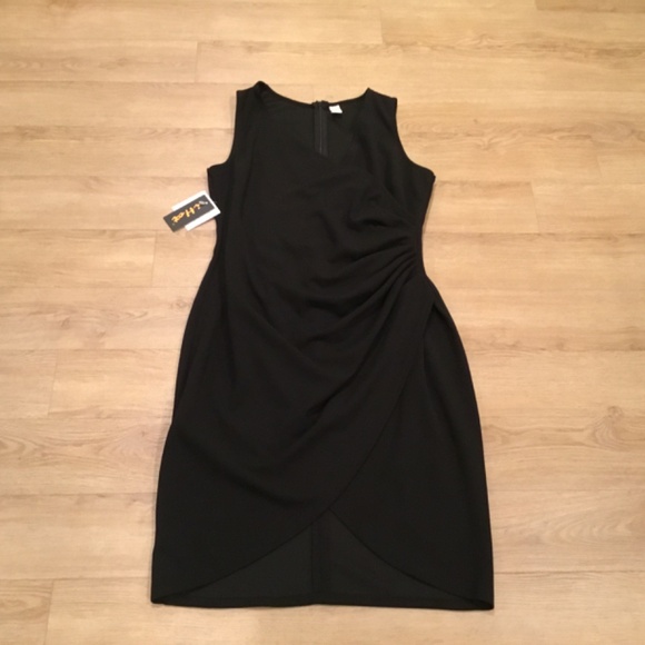 Women’s Black V Neck Sleeveless Bodycon Faux Wrap Ruched Cocktail Dress - Picture 5 of 7